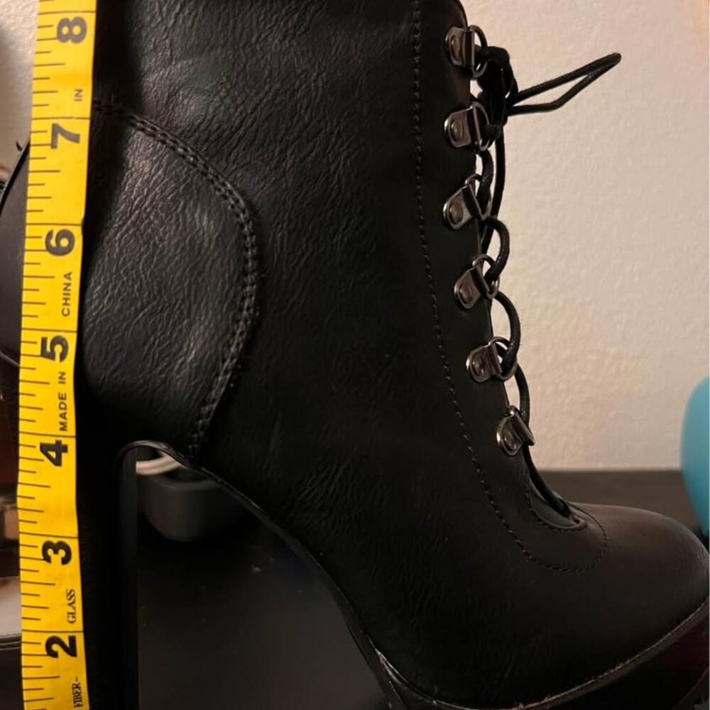 Booties - Picture 3 of 4